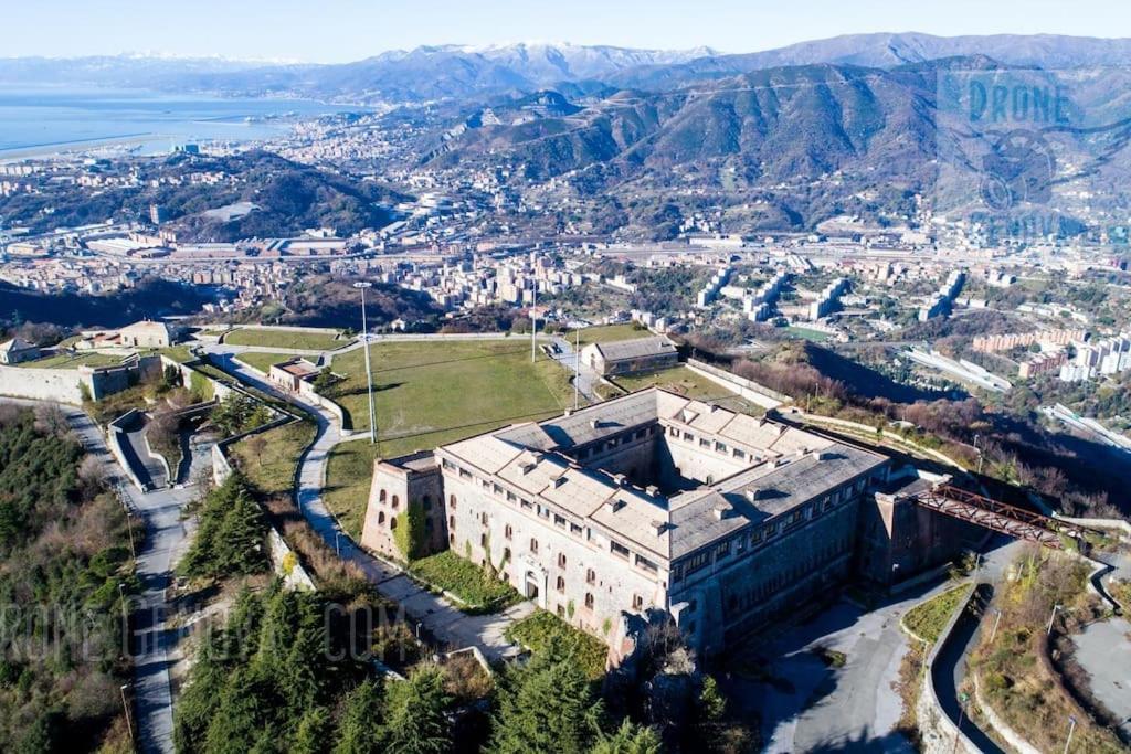 Forti Genova-Free Parking Castellaccio Apartment المظهر الخارجي الصورة
